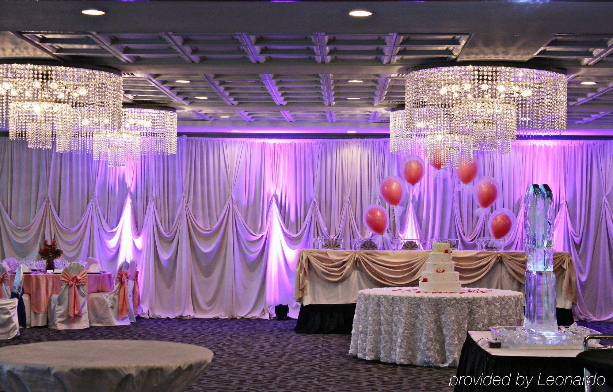 Wyndham Garden Schaumburg Chicago Northwest Hotel Restoran gambar